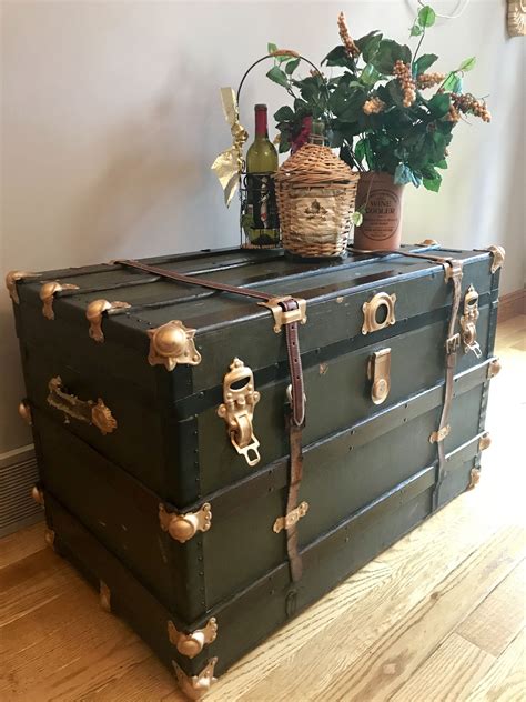 attach fabric to metal bottom of vintage trunk|how to restore old trunk.